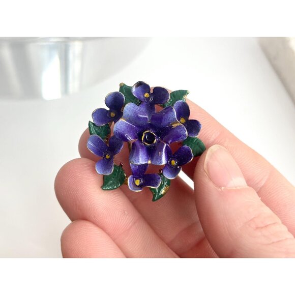 Purple Floral | Flower Shaped Enameled Vintage Costume Jewelry Brooch - Picture 4 of 7